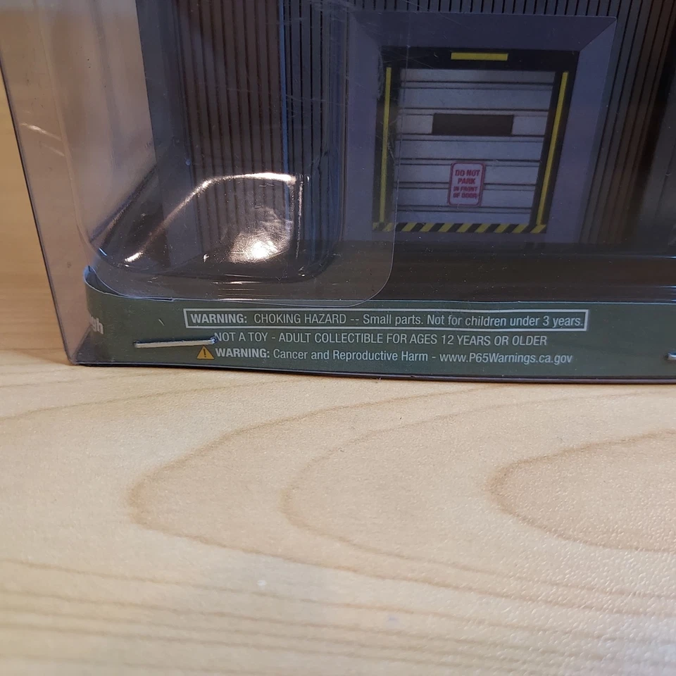 Menards ~ HO Scale Tide Soap Factory - Image 3 of 4