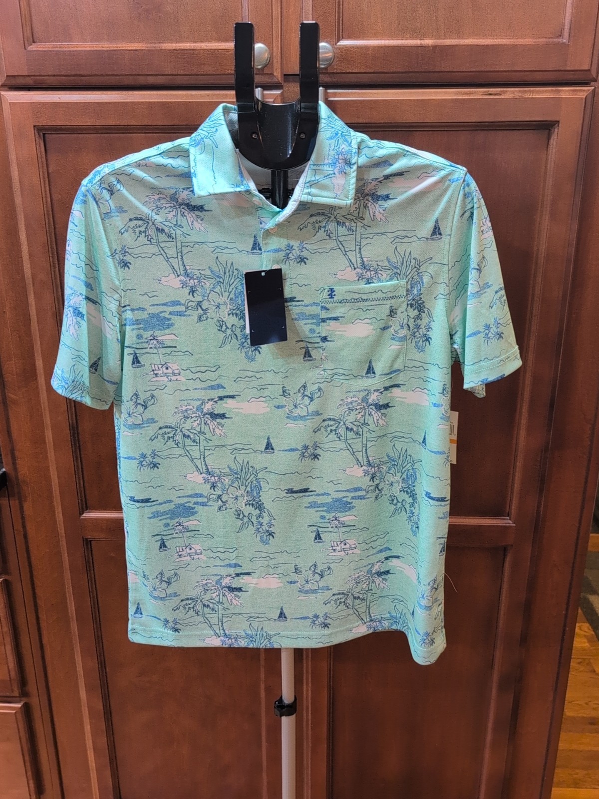 NWT Mens Izod Saltwater Classic Short Sleeve Tropical Print Polo Shirt Small