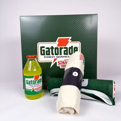 Stranger Things x Gatorade Exclusive 1987 Hawkins Collectible Capsule Size Large