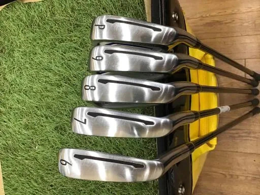 Juego de hierros Taylormade GLOIRE F 6-9+PW 5 piezas RH Gloire GL6000 grafito FLex S Foto 2 de 4