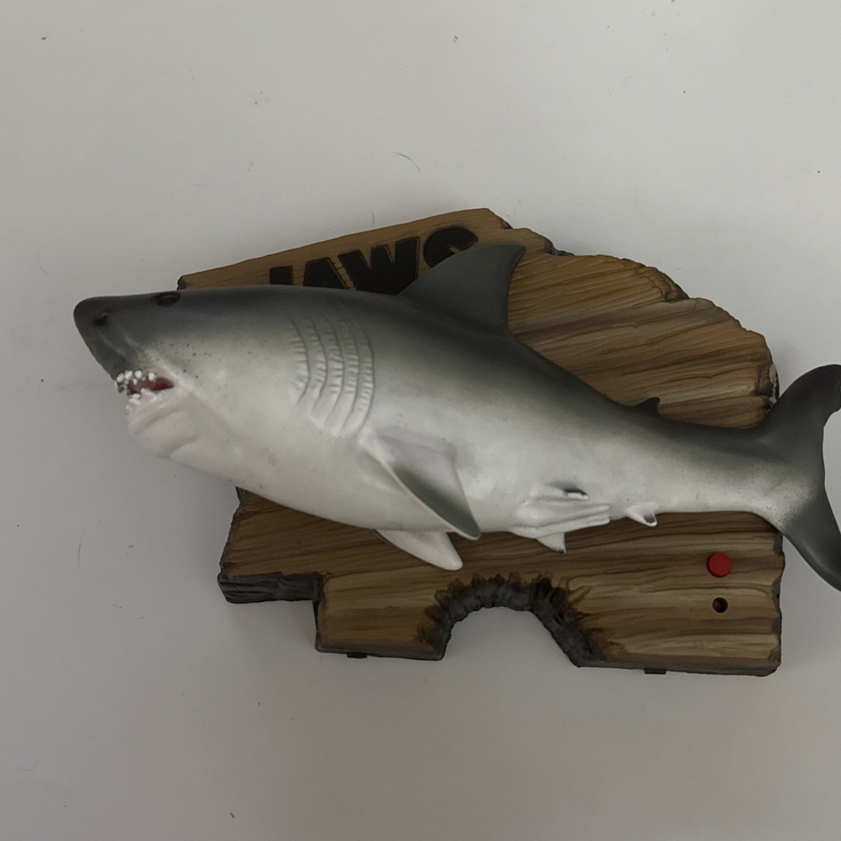 シンギングジョーズ Jaws Singing & Dancing Motion Activated Great White Shark by Gemmy
