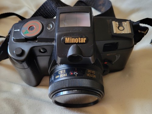 Minotar Motor Drive 35 mm Red Eye Reduction Kamera mit Blitz - ungetestet  - Bild 1 von 12