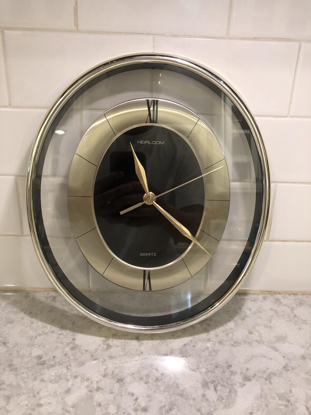 Vintage Heirloom Quartz Wall Clock Gold Oval Clear WORKS