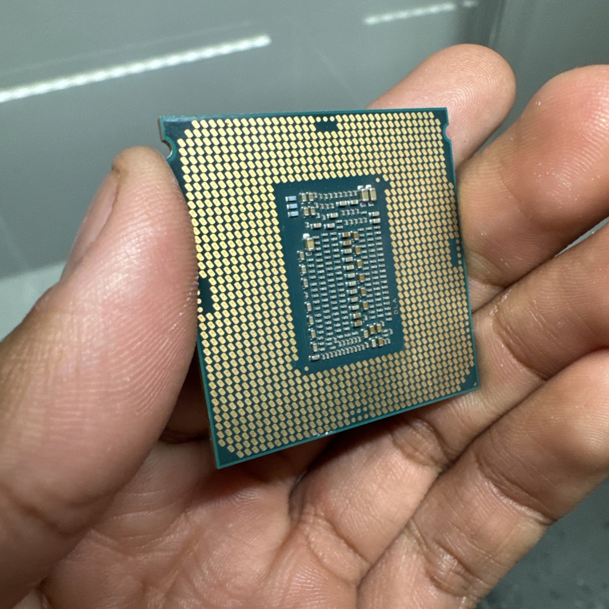 Broken Intel Core i7-9700K 3.6GHz 8 Core BX80684I79700K 8 Thread