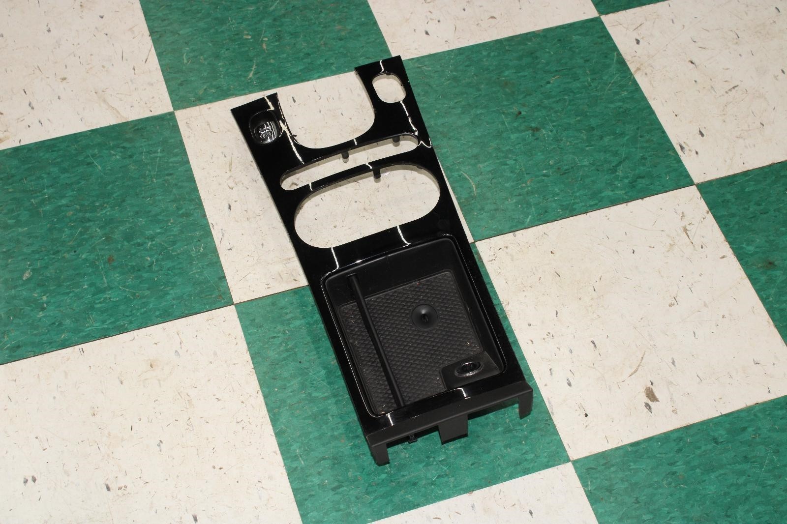 13-17 Continental Black Floor Center Console Surround Trim Panel W/ Tray OEM OE