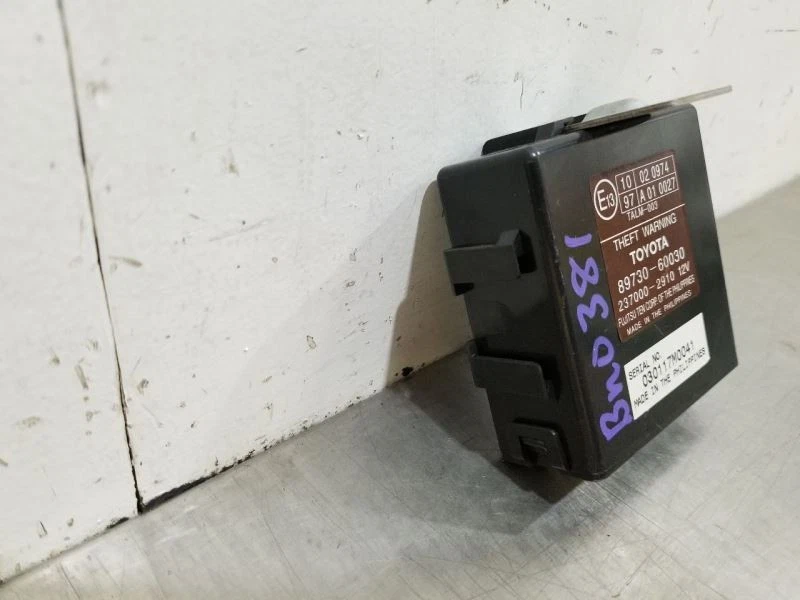 03 2003 TOYOTA LANDCRUISER THEFT LOCKING CONTROL MODULE 8973060030 - Imagem 3 de 4