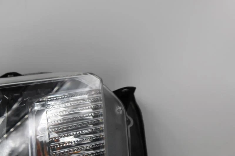 Potencia niveladora del faro del pasajero derecho para Toyota Tundra 2014-2017 OEM #9385 Foto 3 de 4