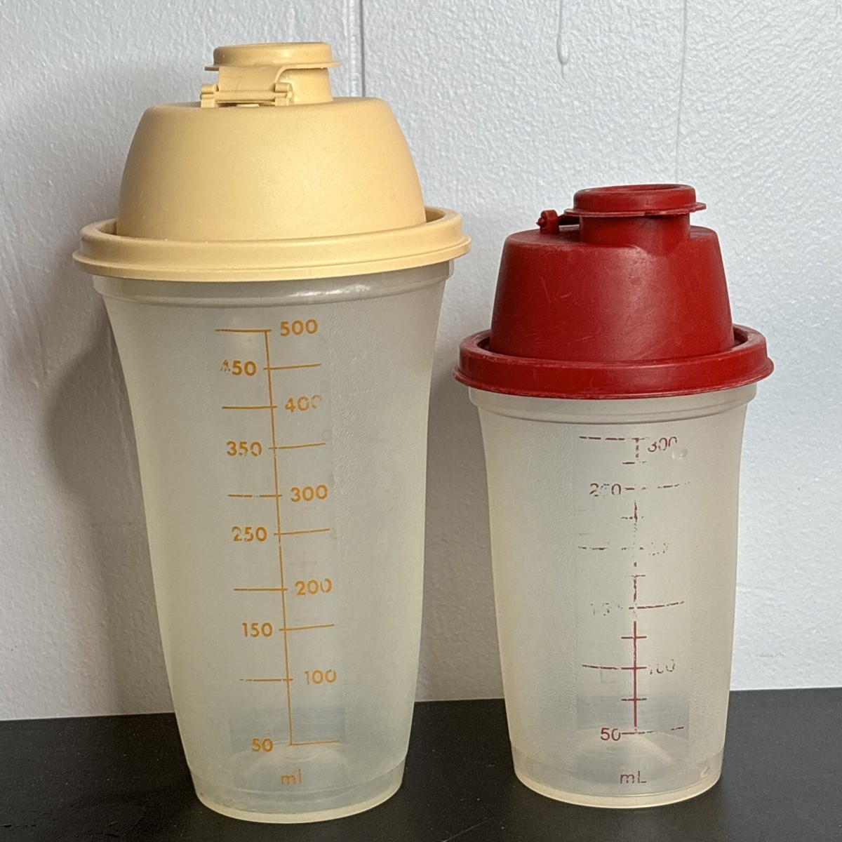 Tupperware Quick Shake Shaker Mixer Blender No Inserts #844