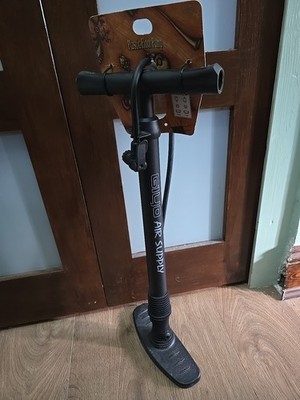 Giyo Fußpumpe Luftversorgung für Fahrräder GF-42 160PSI unbenutzt günstig 16,99p nur Start 