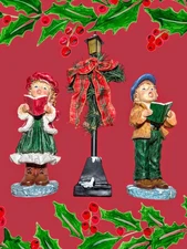 WMG Christmas Carolers Boy & Girl Dolls 11" Porcelain With Lighted Lamp Post 