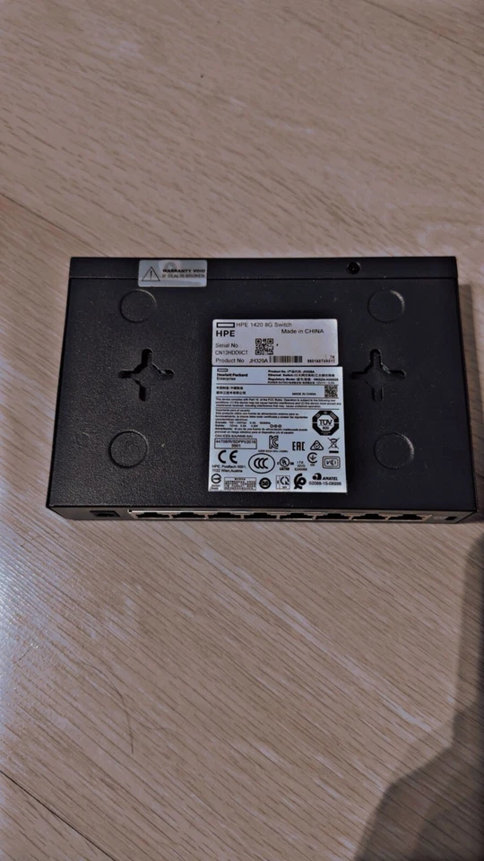 HPE OfficeConnect 1420 8G 8 Port Gigabit Switch