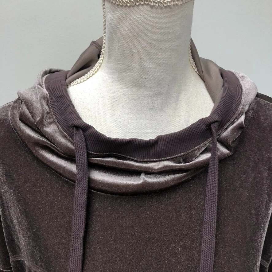 alo-yoga velour velvet cropped pullover athleisure hoodie