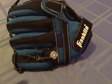 Youth Franklin glove T ball baseball Ready To Play RTP 9 inch blue Fit left hand