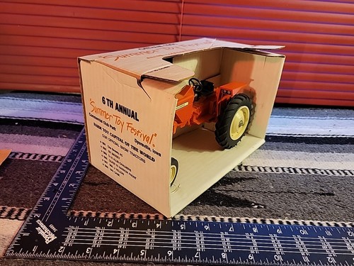 Allis Chalmers One-Seventy 1/16 Diecast Replica Collectible By SpecCast - Picture 7 of 8