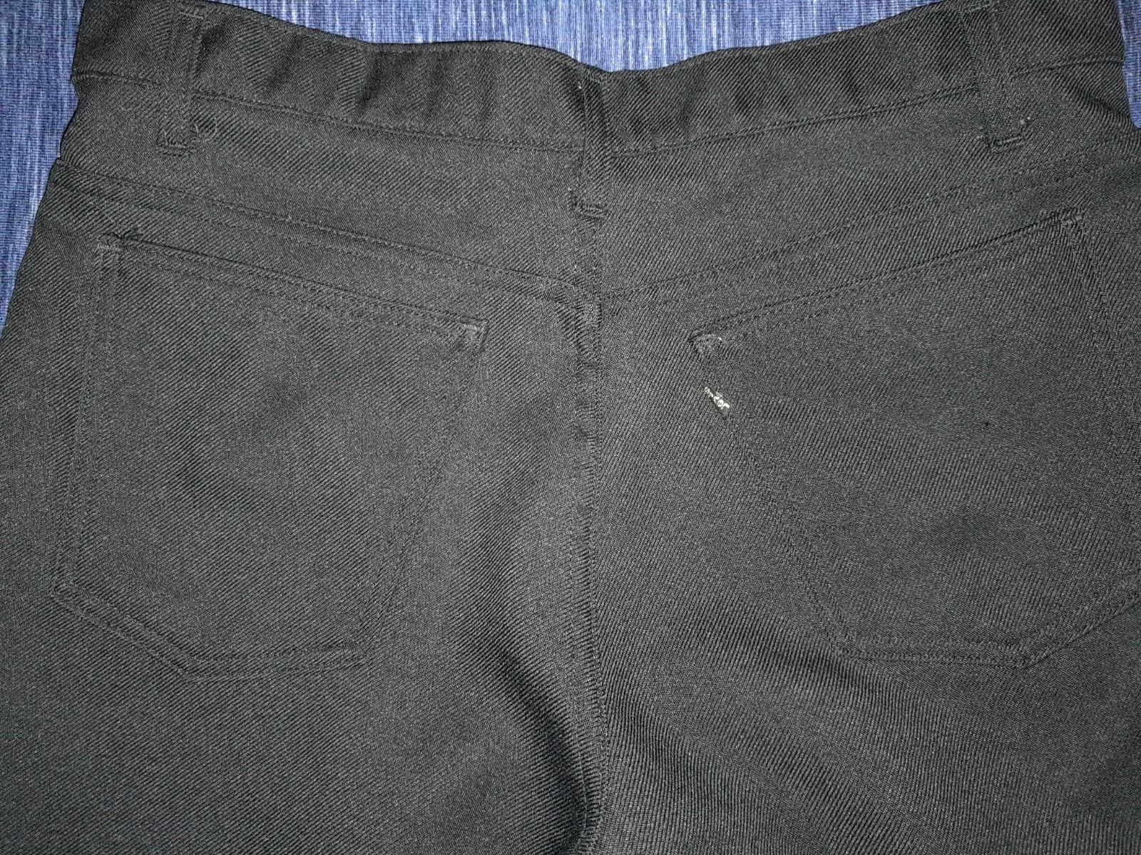 Levi's Men's Flat Front Solid Black Polyester Sz … - image 8