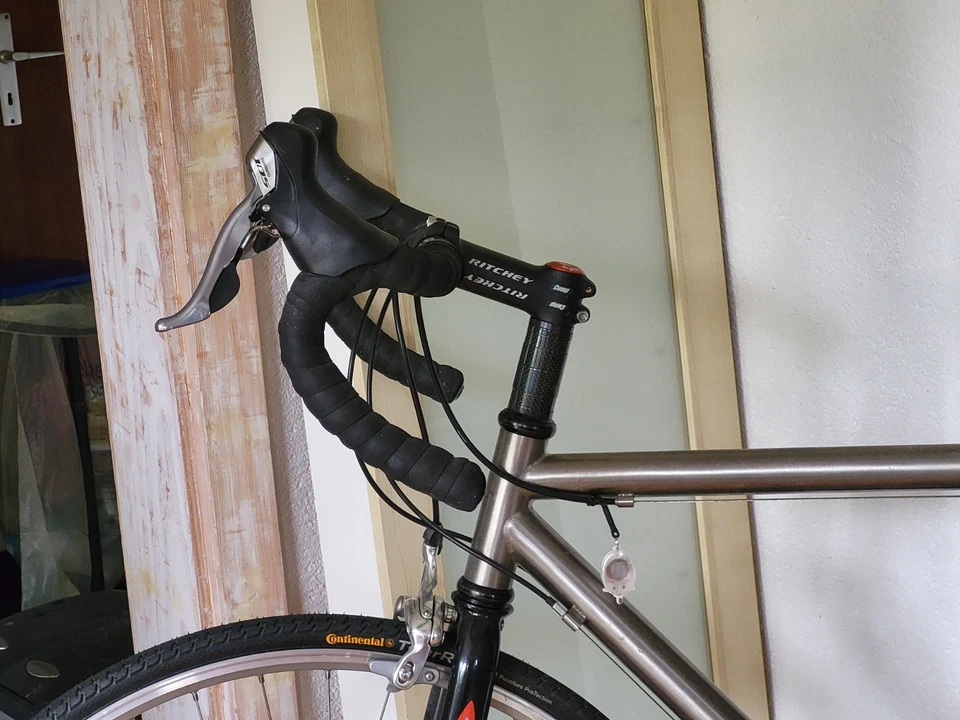 Lovely TITANIUM RACING BIKE, 28 Zoll Men Or Ladies - Bild 2 von 4