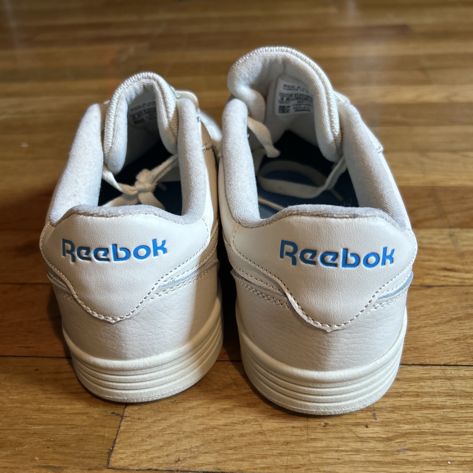 Reebok Women’s Size 9.0 Court Advantage White Low Top Tennis Shoes thumbnail 3