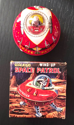 SPACE PATROL WALKING FLYING SAUCER T.T JAPAN WIND UP TOY NOS IN BOX