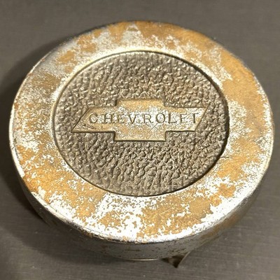   1930 s Chevrolet Threaded Screw-on Hubcap Hub Grease Cap Nut Center Antique 