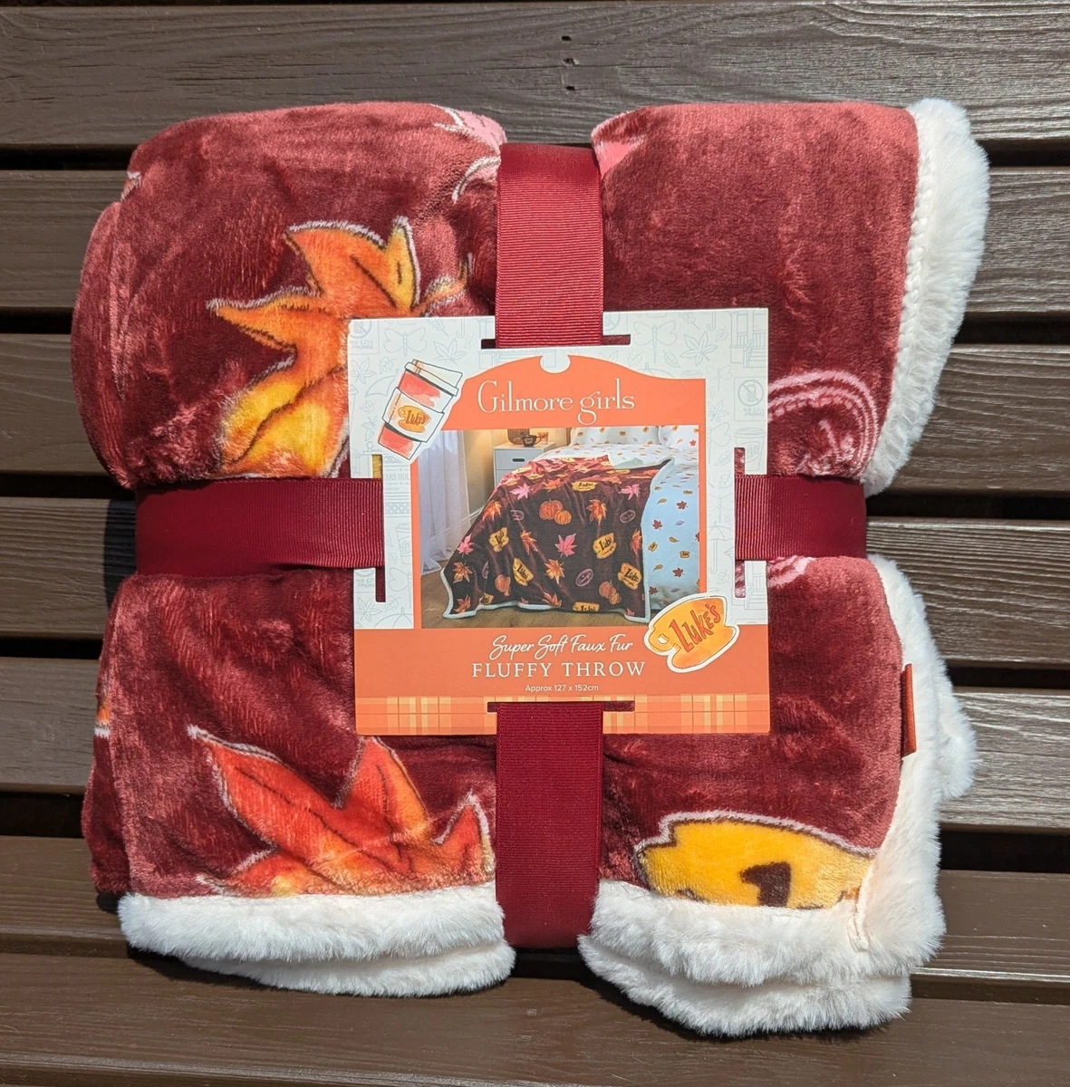 Gilmore Girls Fluffy Blanket, Pumpkin Spice Candle, Lukes Mug & Latte Kit NEW