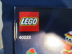 LEGO Seasonal: Christmas Build-Up (40222) - opened - all pieces included