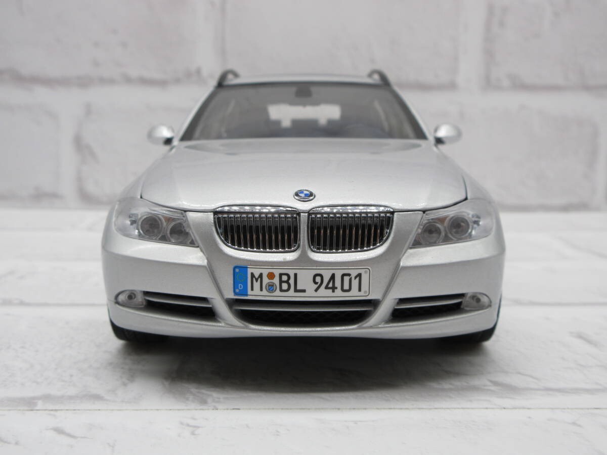 ミニカー 1/18 BMW 330i ツーリングTouring グレー Kyosho 1/18 BMW 330i Touring Mini Car E91 With BOX NEW | eBay
