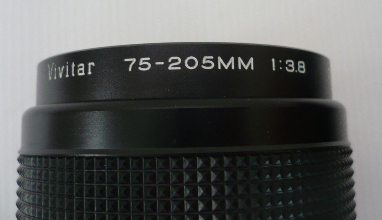 Vivitar 75-205MM 1:3.8 Close Focusing Auto Zoom Lens with Soft Case