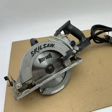 Skilsaw Professional Model 77 Circular Saw 7 1/4" Worm Drive. 13 Amps Made USA
