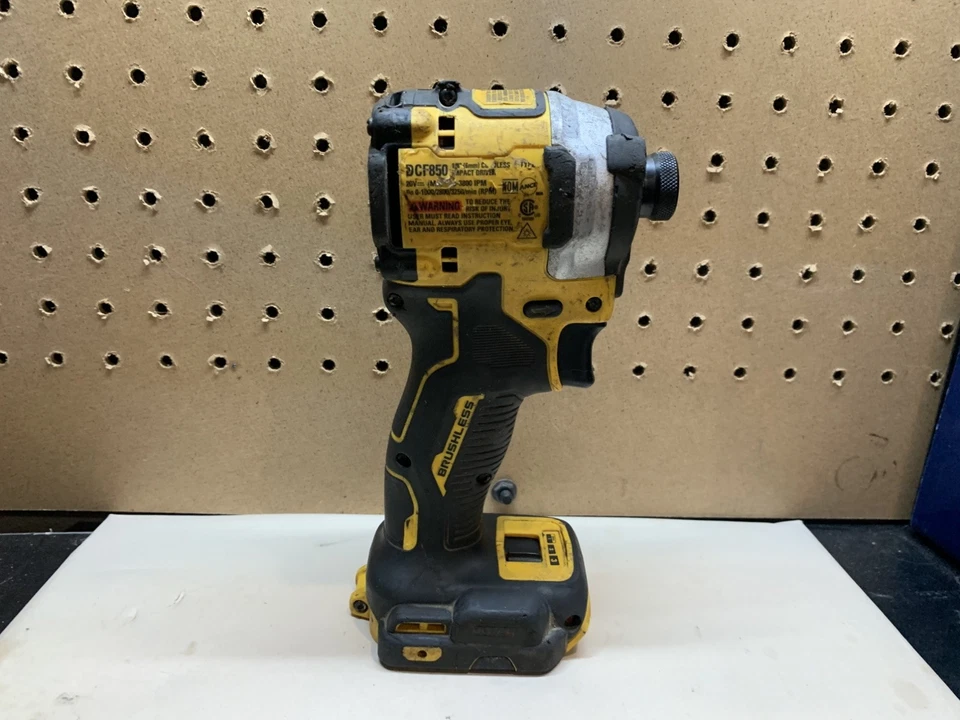 Destornillador de impacto inalámbrico sin escobillas DEWALT 20V XR DCF850 DI17 Foto 2 de 3