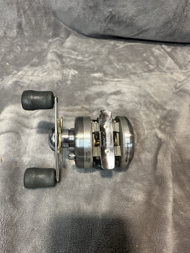 Moulinet Casting Pflueger Trion 46 – #4 – Occasion état Correct