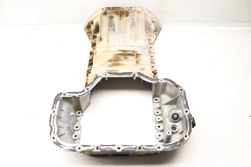 Mercedes-Benz GL450 2007-2012 - cárter superior del aceite del motor 2730142202 Foto 2 de 4