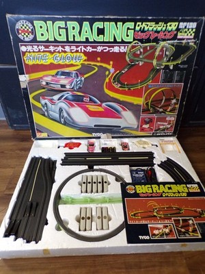 Vintage 70's Yonezawa Japan Big Racing RF130 Tyco Nite Glow Slot Car Set MIB