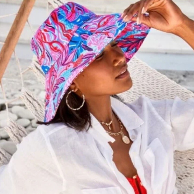 Lilly Pulitzer Red Hat s-l400.jpg main image 2