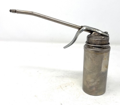 #ad Vintage Hand Oil Can Made in USA 6 in spout $19.00