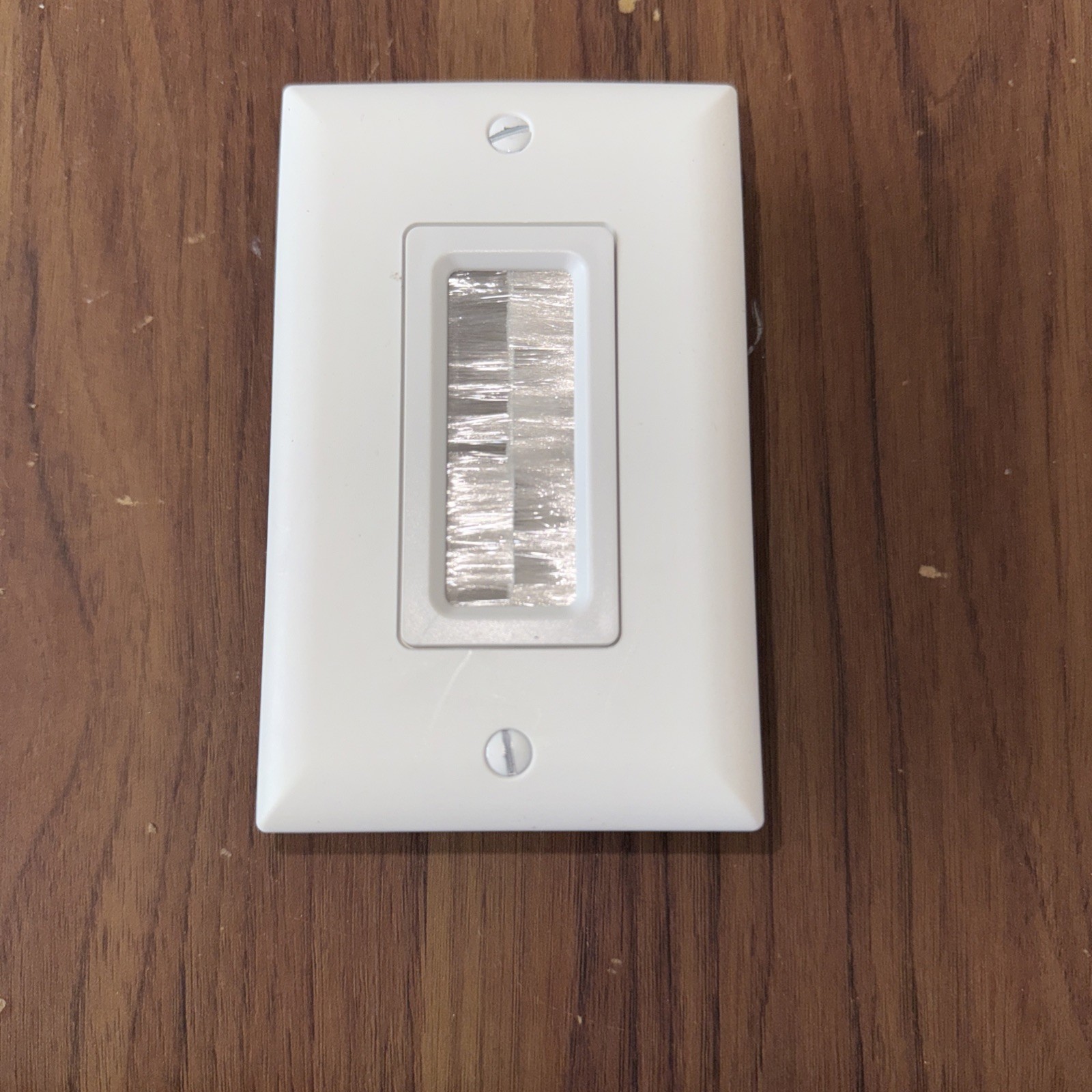 Wp1014-wh-v1 In-wall Cable Access Port White