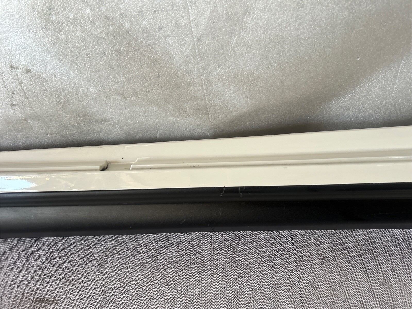 2014 - 2024 MASERATI GHIBLI RIGHT ROCKER MOLDING COVER OEM 670010791