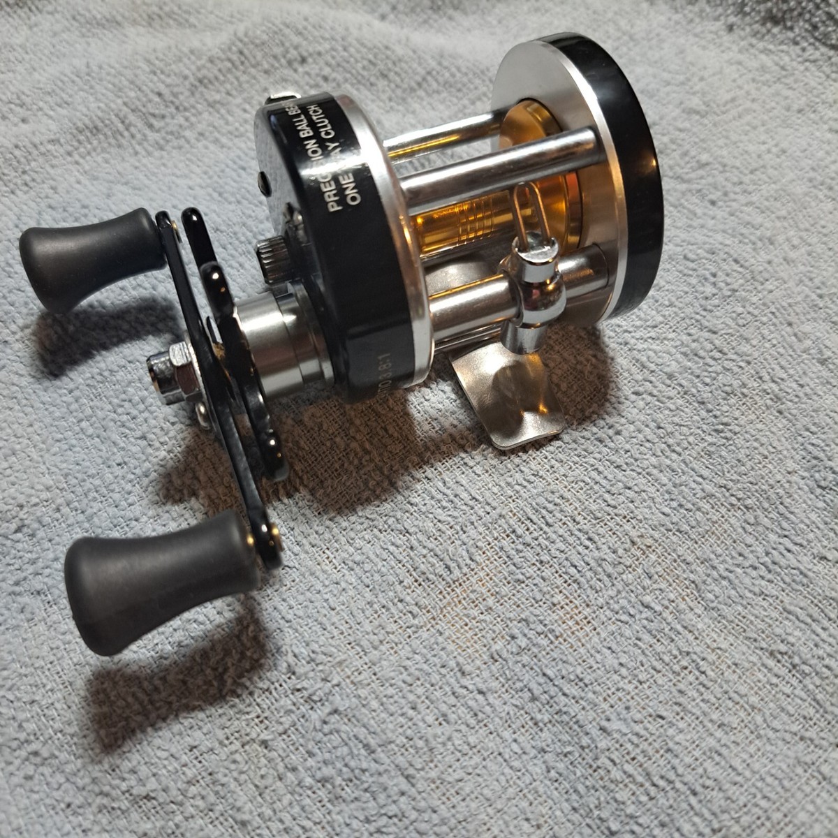 Ming Yang CL25 Baitcast Round Level Wind Reel BlACK & GOLD 3.8.1
