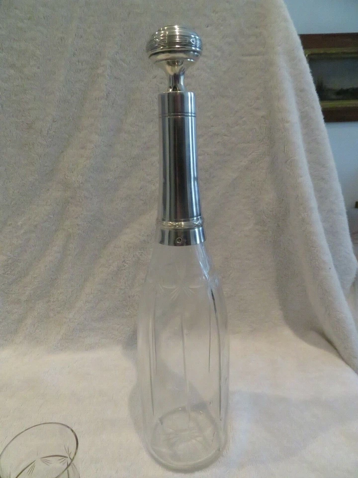 1910 copas de aperitivo de cristal francés y plata de ley 7,5 cl, jarra Luis XVI Foto 2 de 4