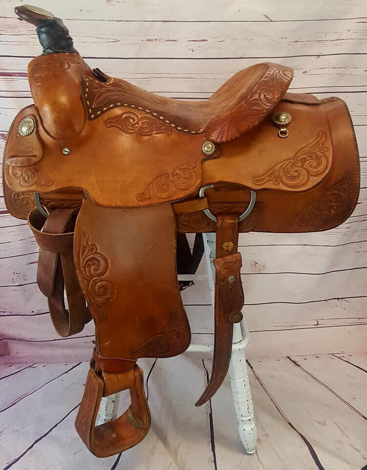Selle Western Big Horn 16 Pouces – Eco-cuir, Finition Châtaigne, Neuve