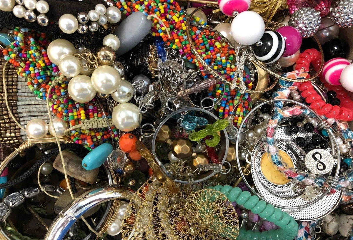 Bulk Fashion Jewelry Vintage to Now Broken Salvage Assorted Non Wearable Lot