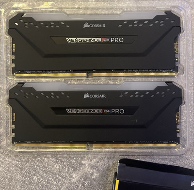 Corsair Vengeance RGB PRO DDR4 DIMM 32GB (2x16GB) 3600MHz RGB Intel XMP