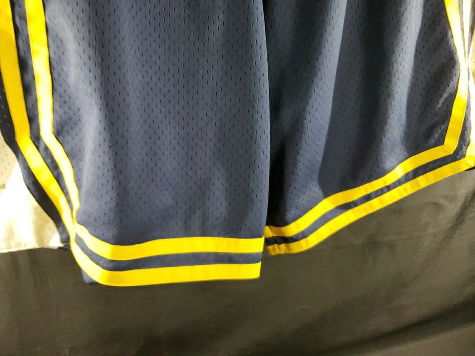 NIKE Michigan Wolverines Años 90 NCAA Juego Pantalones Cortos Talla XL Camiseta de Baloncesto Retro ** Foto 3 de 4