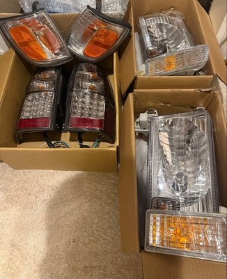 , Numerous Hilux Surf 185 Light Set