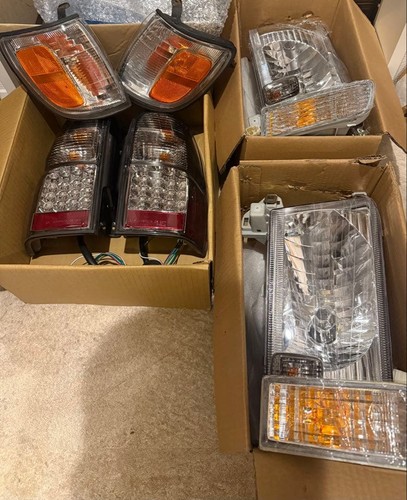 , Numerous Hilux Surf 185 Light Set