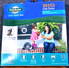 PetSafe Big Cat Exterior Door Swing 4 Lock Options Extra Security Magnetic 25lb