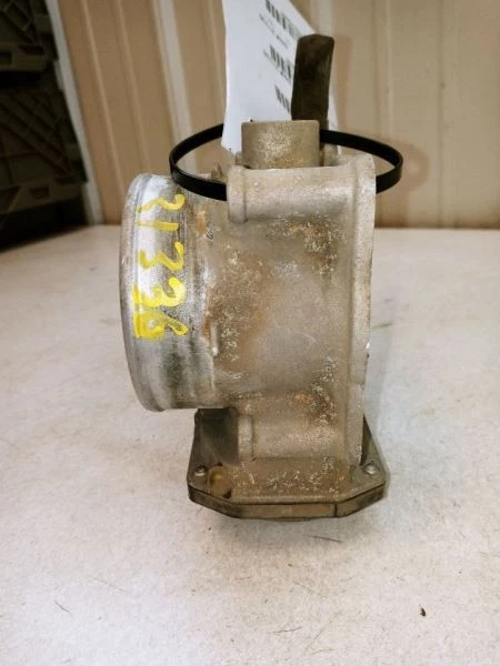 Nissan Titan 2004-2012 2x2 cuerpo del acelerador cuerpo de válvula conjunto OEM Foto 3 de 4