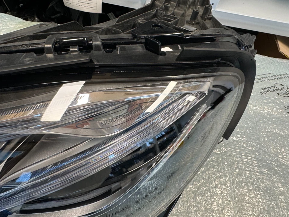 Mercedes-Benz Clase E W213 Multihaz LED (azul) IZQUIERDO USADO GENUINO A2139069504 Foto 2 de 4