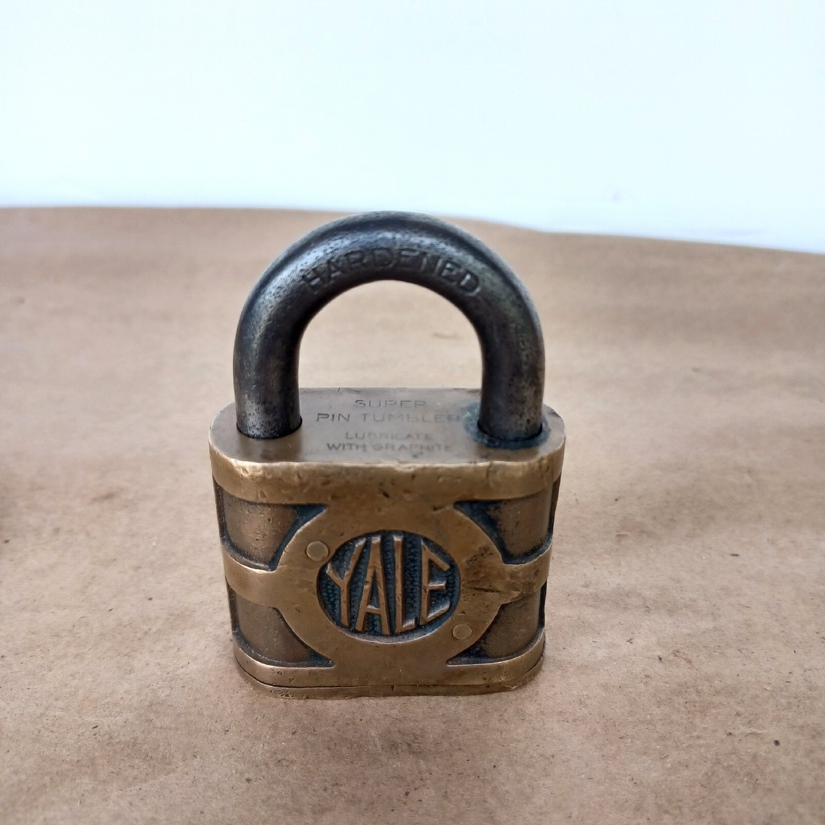 YALE ビンテージ 南京錠 2個 アンテーク パドロック 年代物 希少
