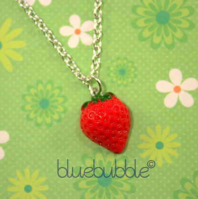 FUNKY 18mm SAFTIGE ERDBEERE HALSKETTE NIEDLICH SÜSS SOMMER OBST KITSCH KAWAII RETRO