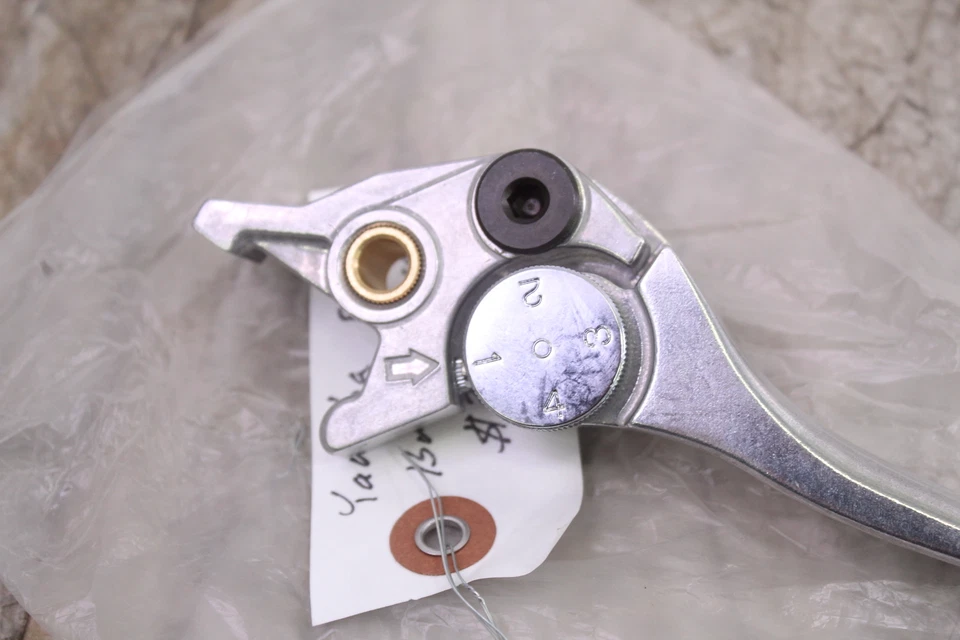 NOS 1995-1996 YAMAHA FZF600R Front Brake Lever - Image 2 of 4